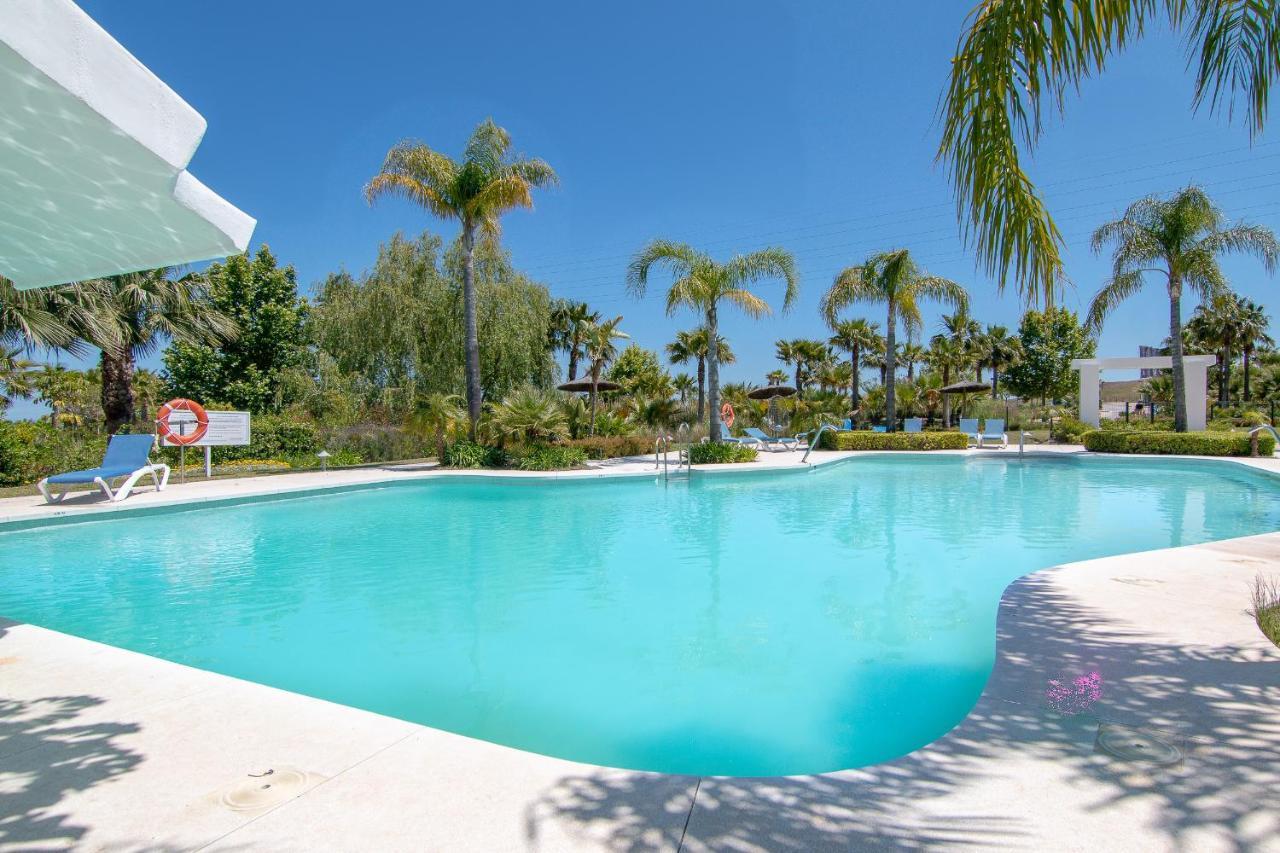 2237-Modern Apt With Private Beach Estepona Eksteriør billede