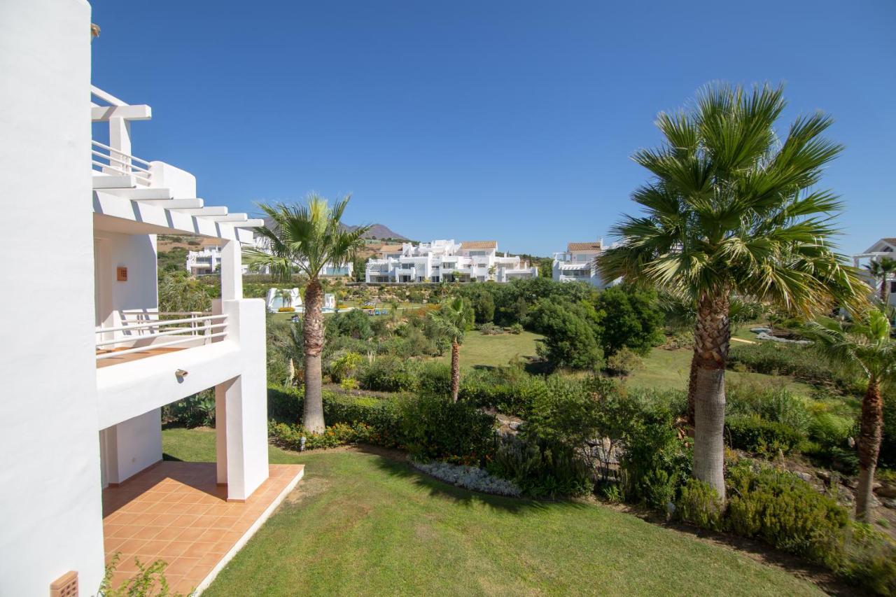 2237-Modern Apt With Private Beach Estepona Eksteriør billede